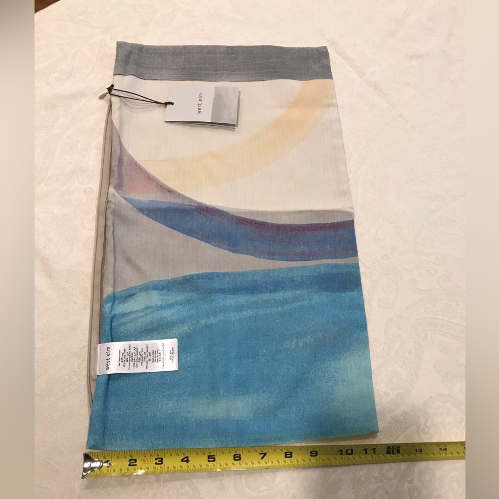 NWT West Elm 2 pillowcases - Picture 4 of 8